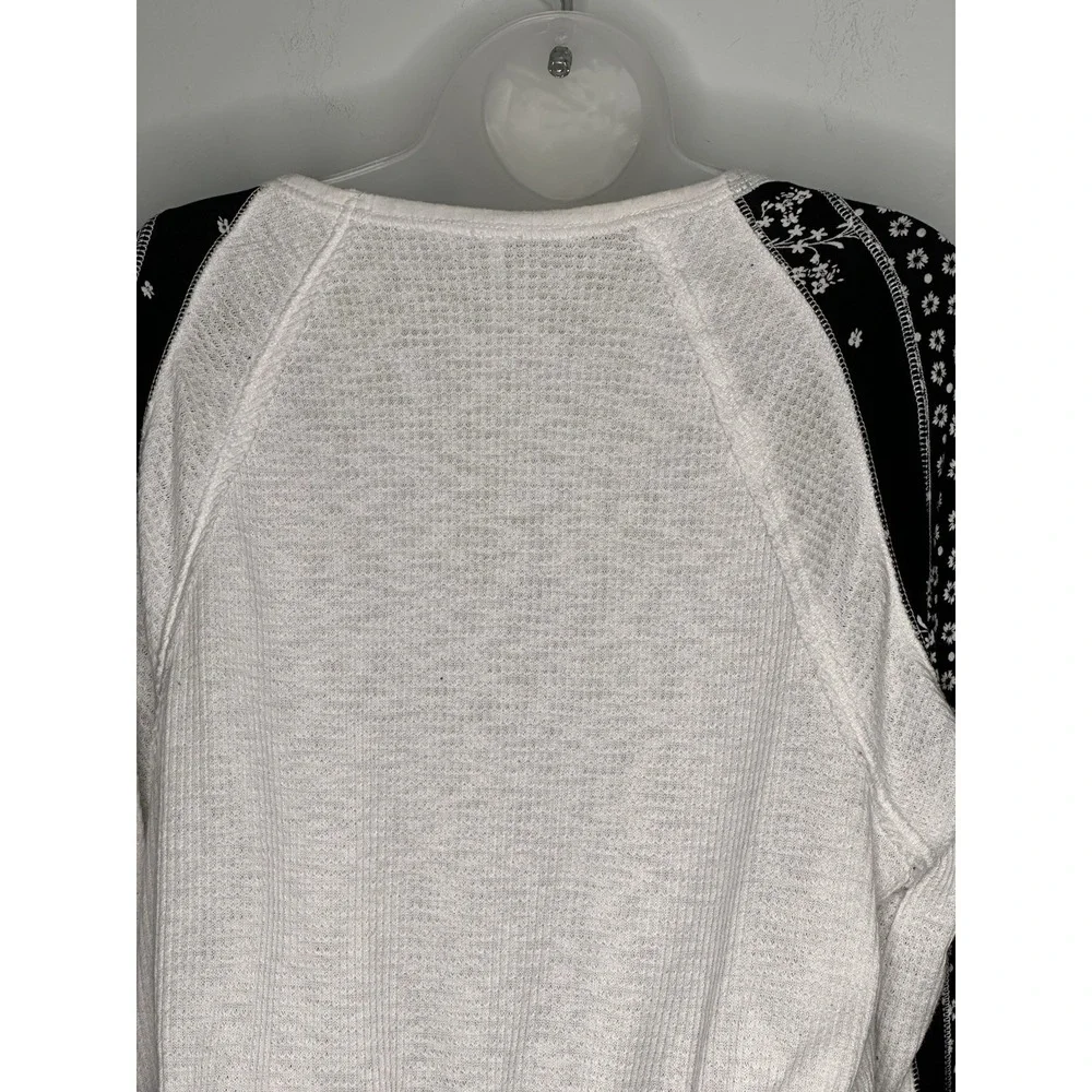 Free People Auxton Thermal Wrap Top‎ XS Ivory Faux Tie White Black Waffle Floral